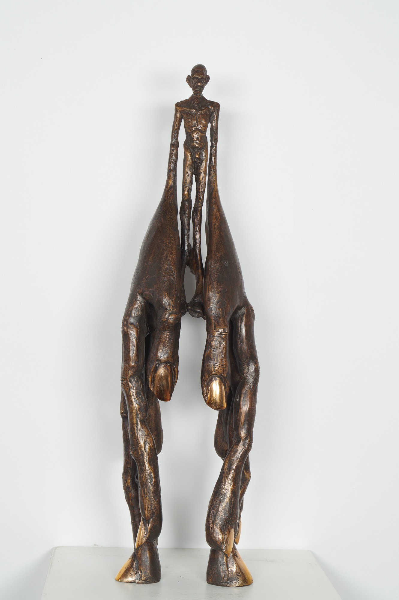 Handlanger | Skulptur | Tim David Trillsam | Bronze Plastik | weartberlin